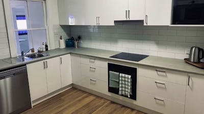 Crookwell Cottage kitchen