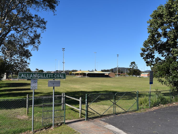 Football Fields - plenty of room to run around, play games or kick a footy. Car Park handy.