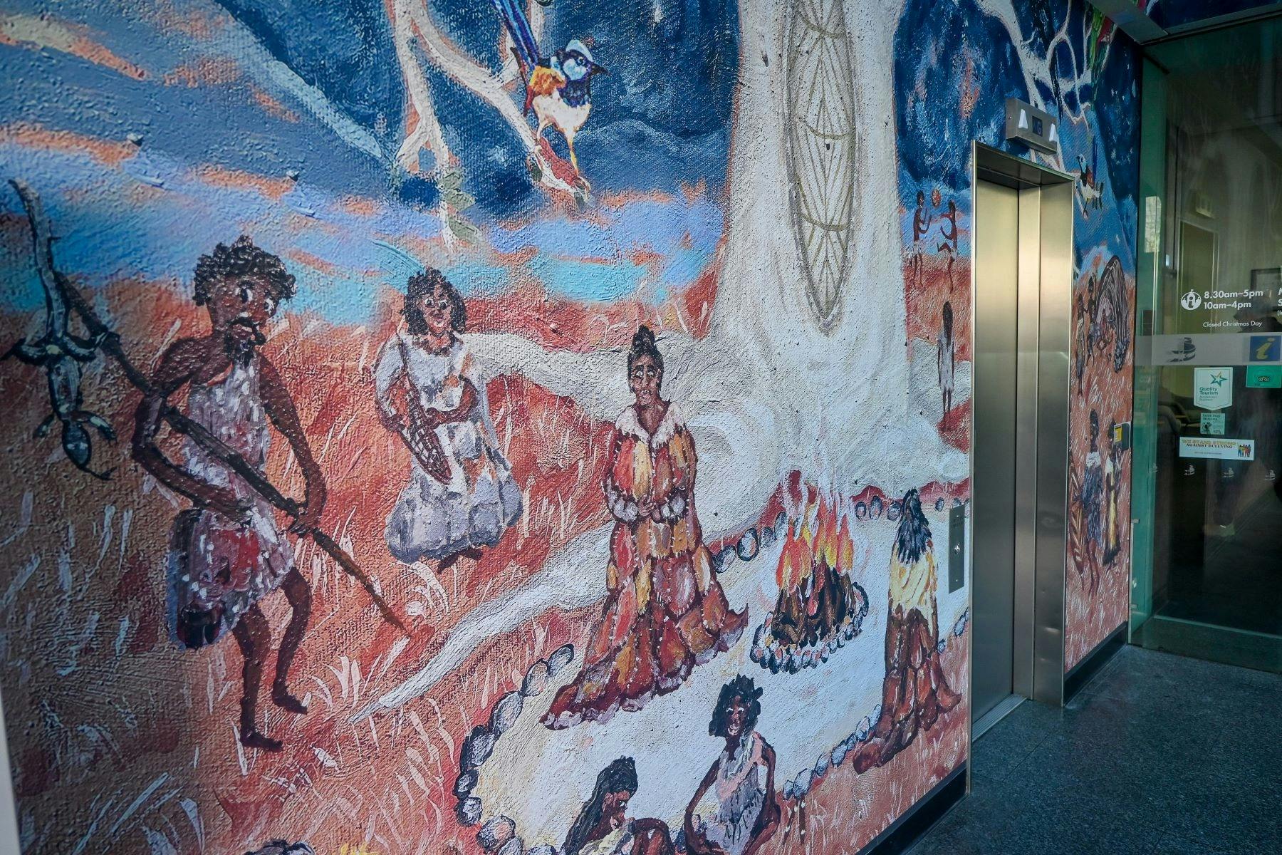 Acknowledgement of Country Mural: Mundi-gurrk and Wurring, wurring Family Gathering by the Biyal