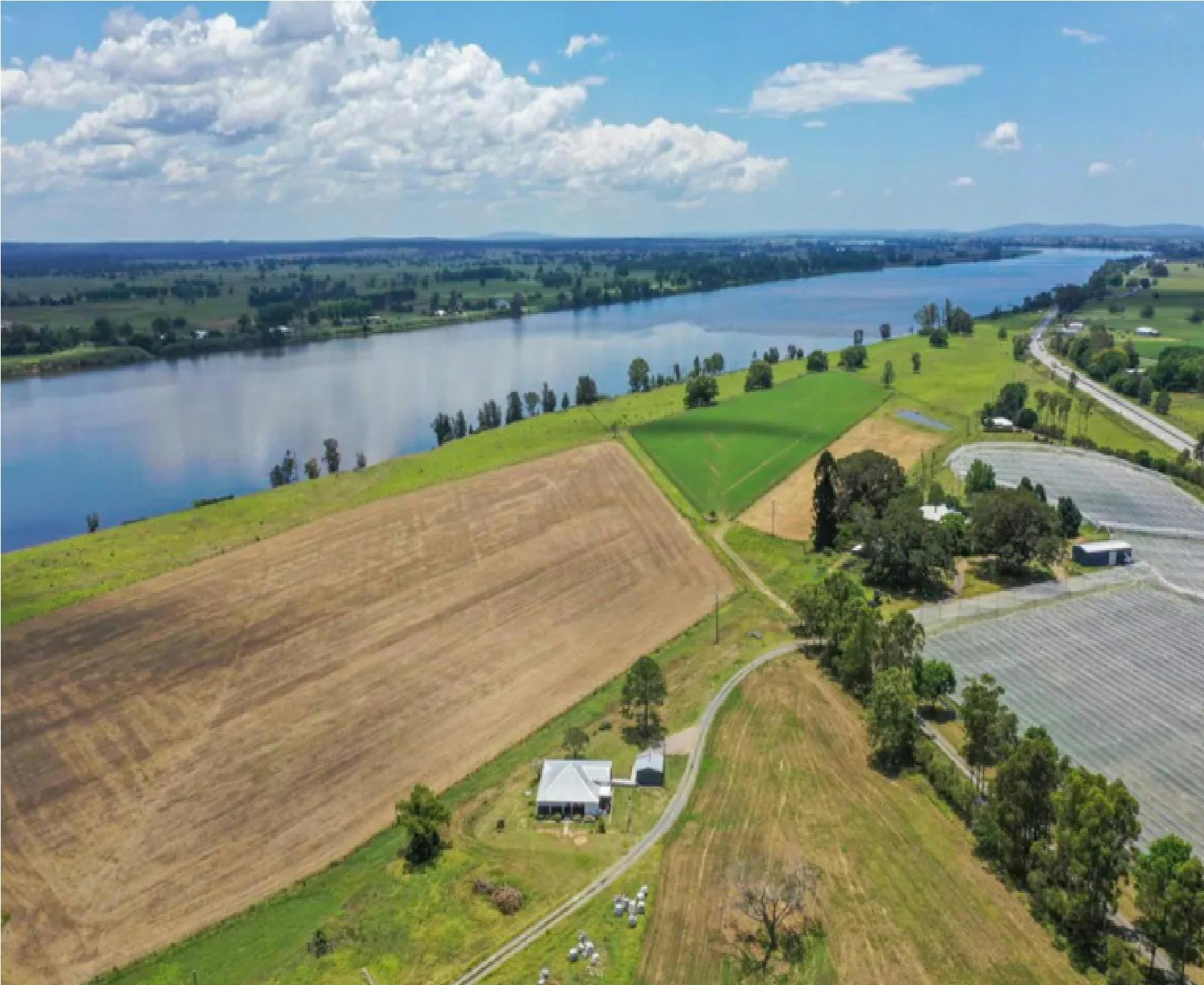 루체른 업 프로퍼티 에어리얼 뷰