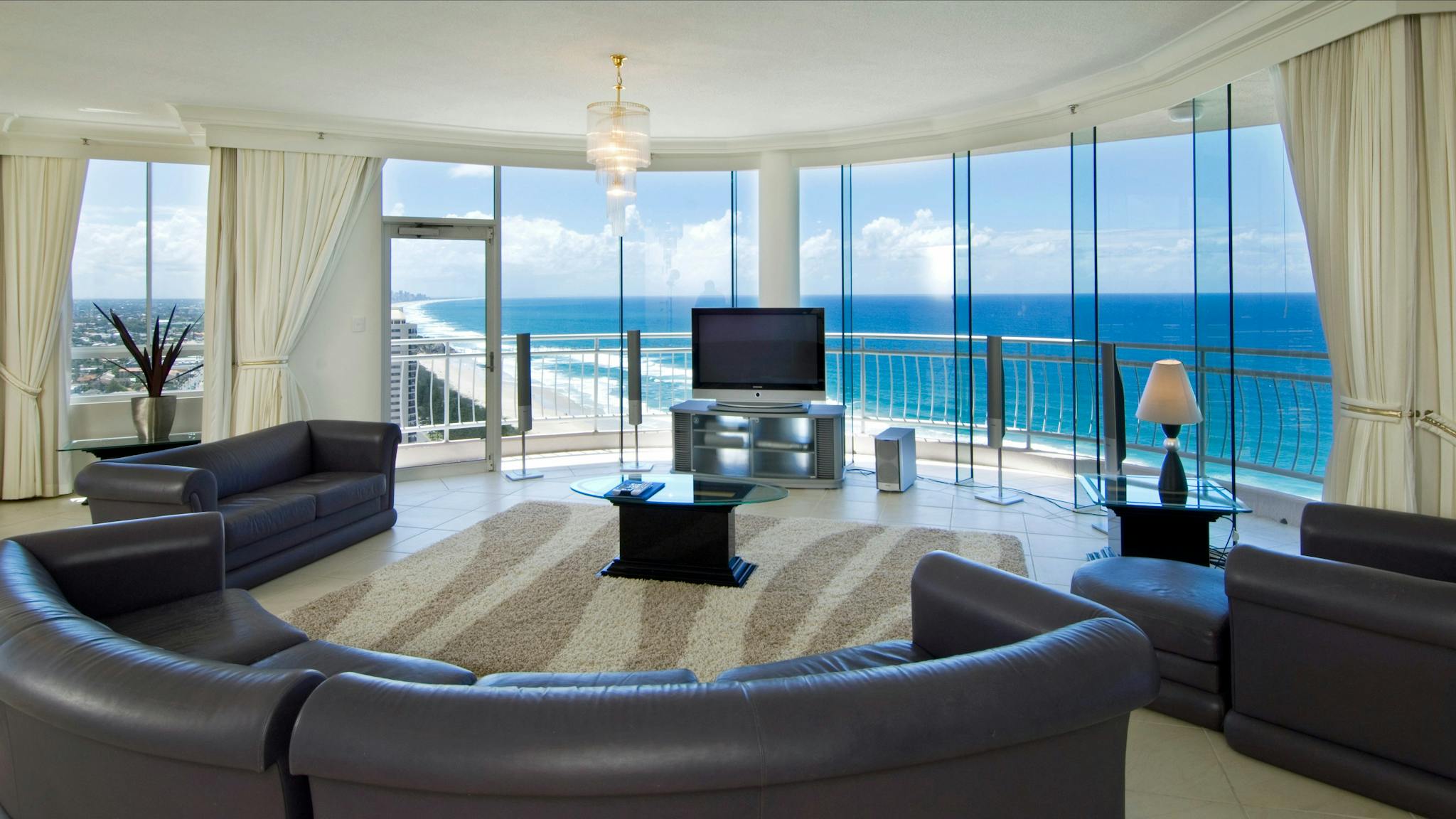 Living Area Living Area
