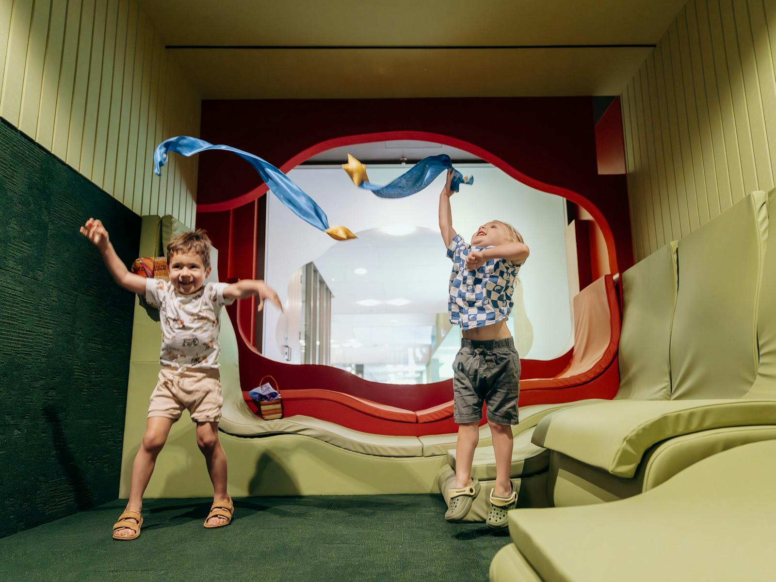 Children catch stars at The Corner Children catch stars at The Corner