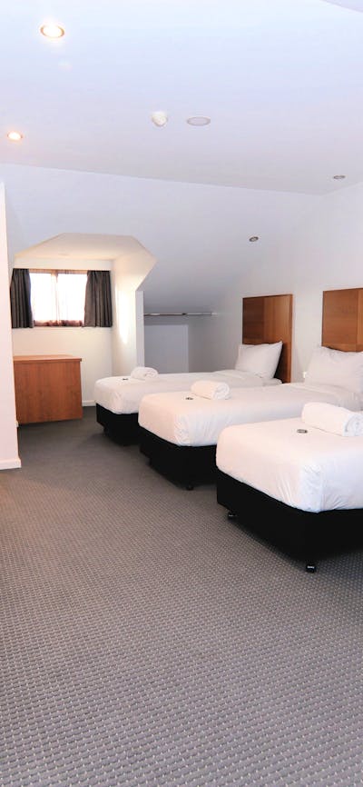 Loft bedroom King Apartment.