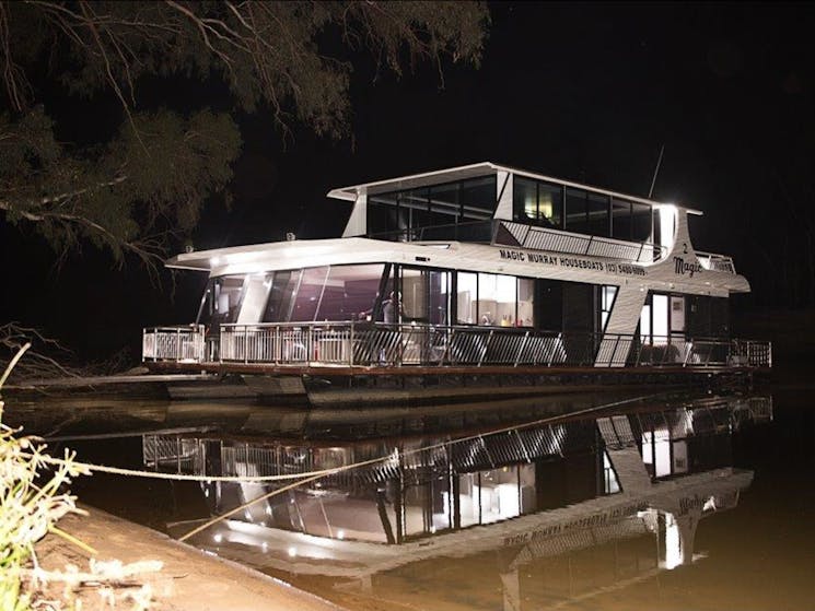 Magic Murray Houseboats