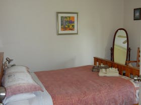 Ruby Cottage bedroom