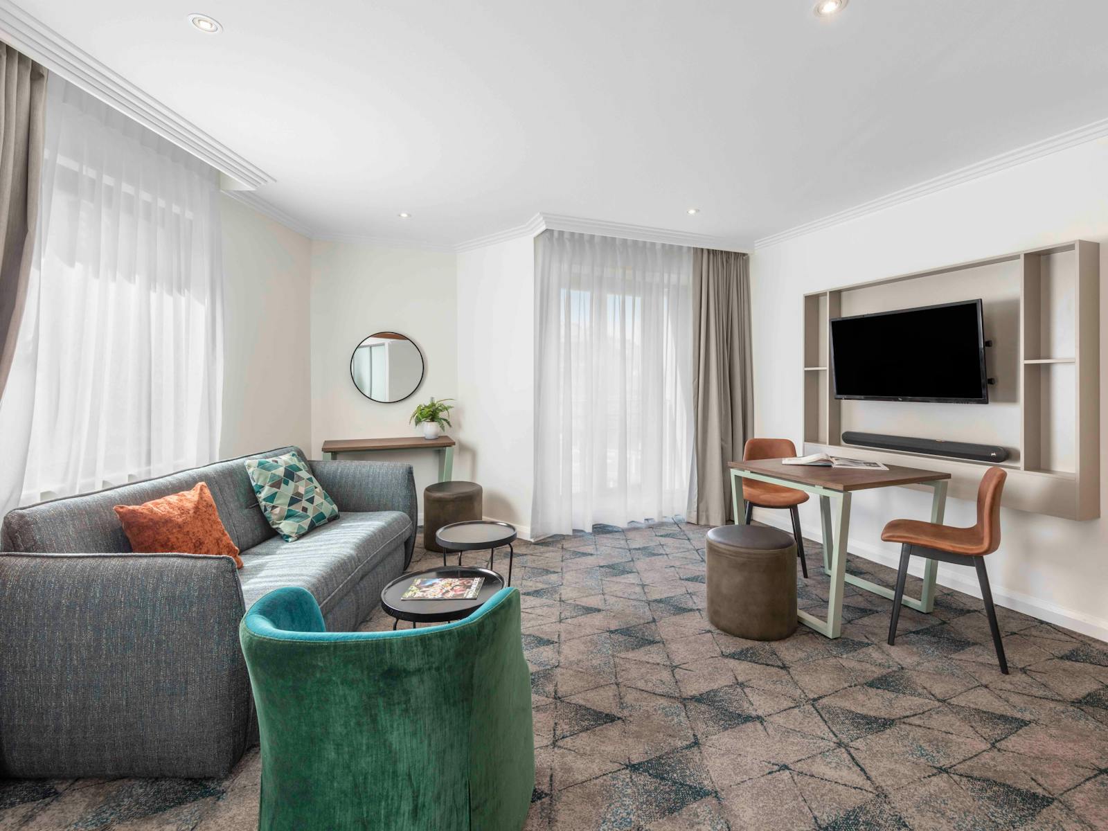 Deluxe Room Living Area