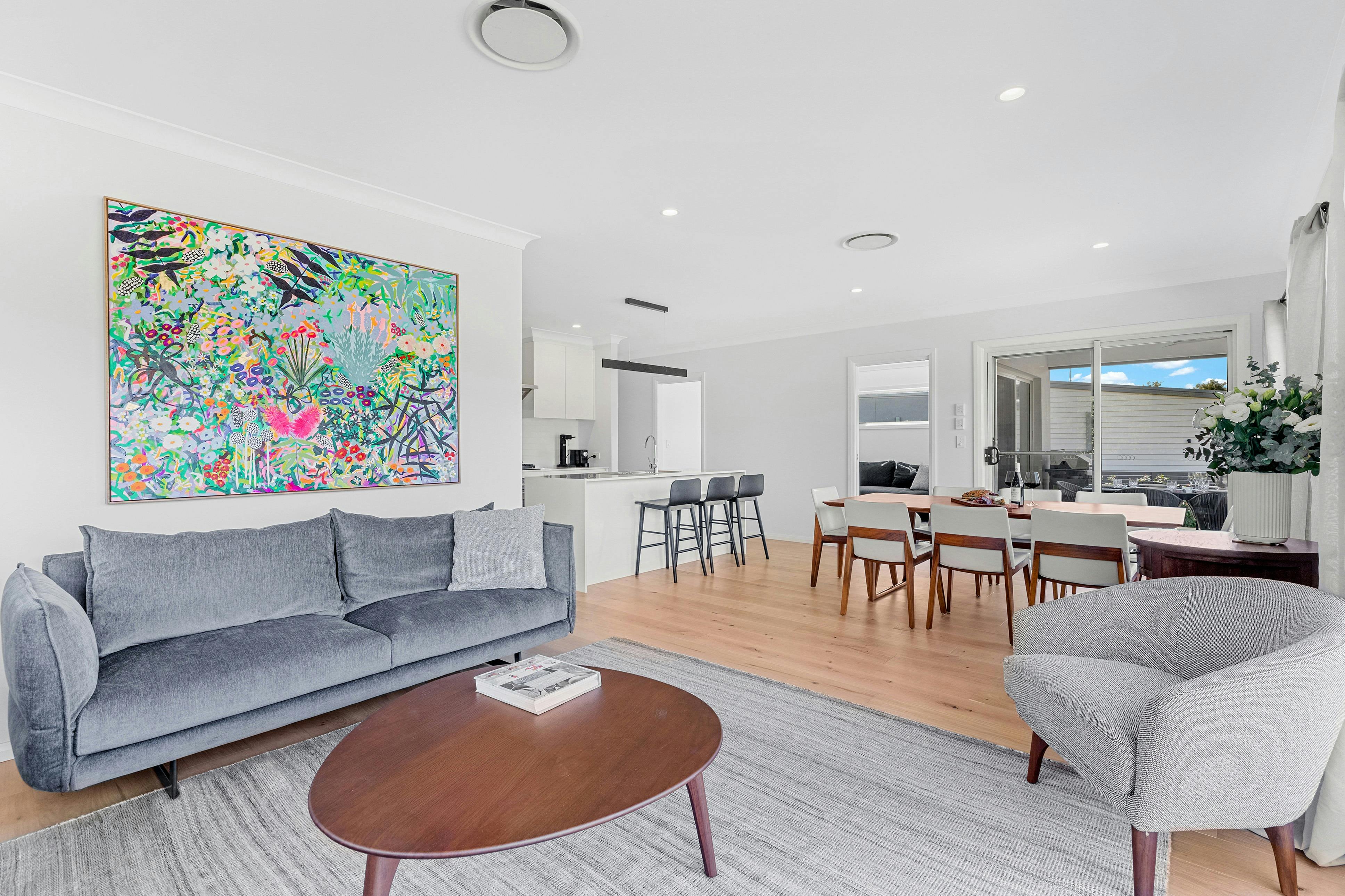 21 Forever living room