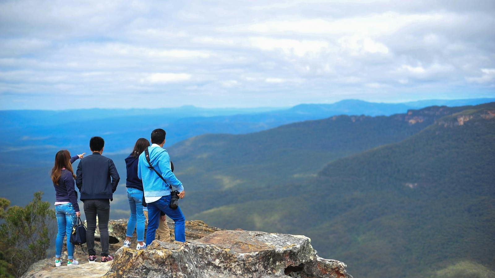 Blue Mountains secluded lookout