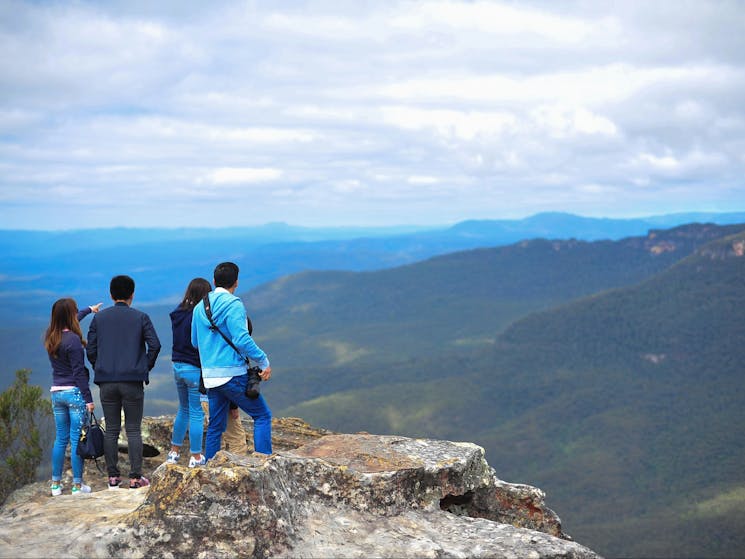 Blue Mountains secluded lookout