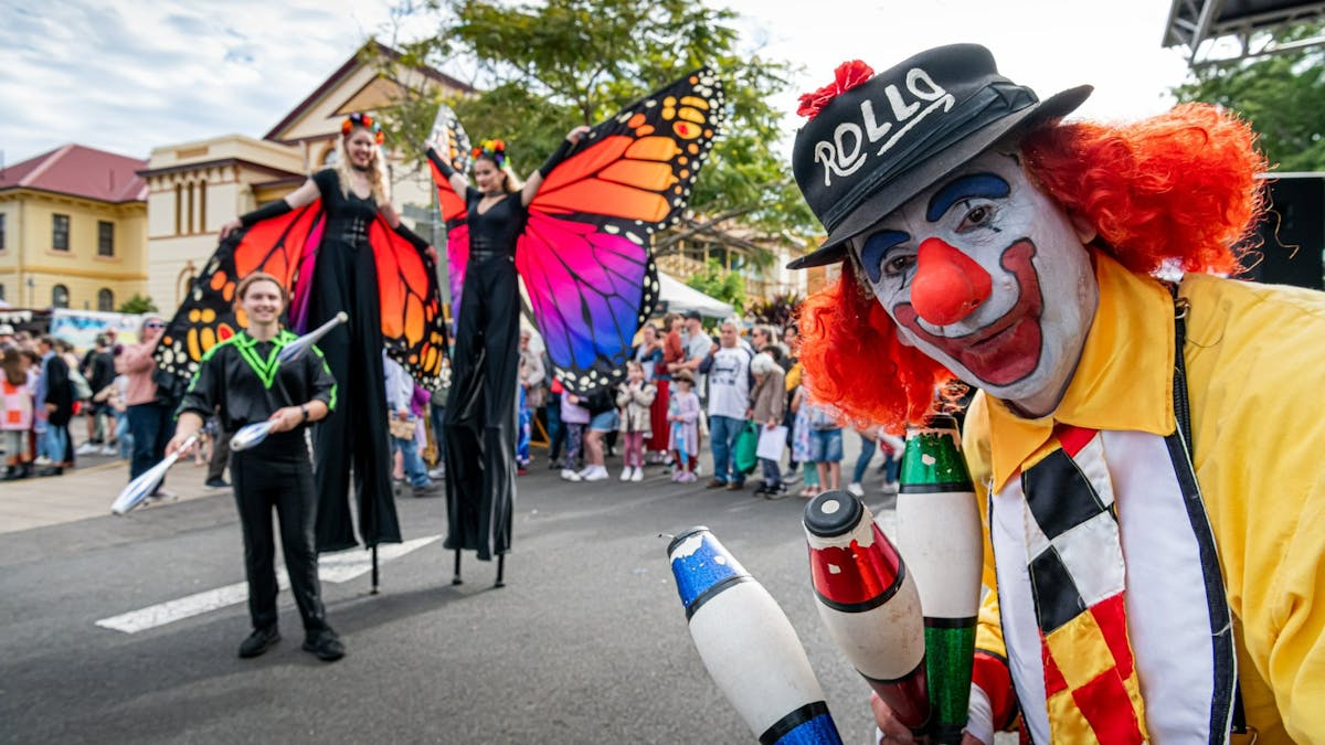 Entertainers at Mary Poppins Festival.
