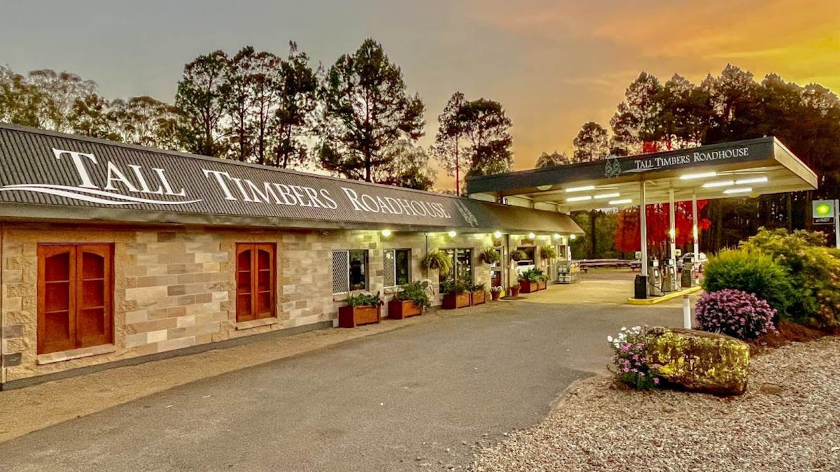 Roadhouse Front Entrance - Service Station