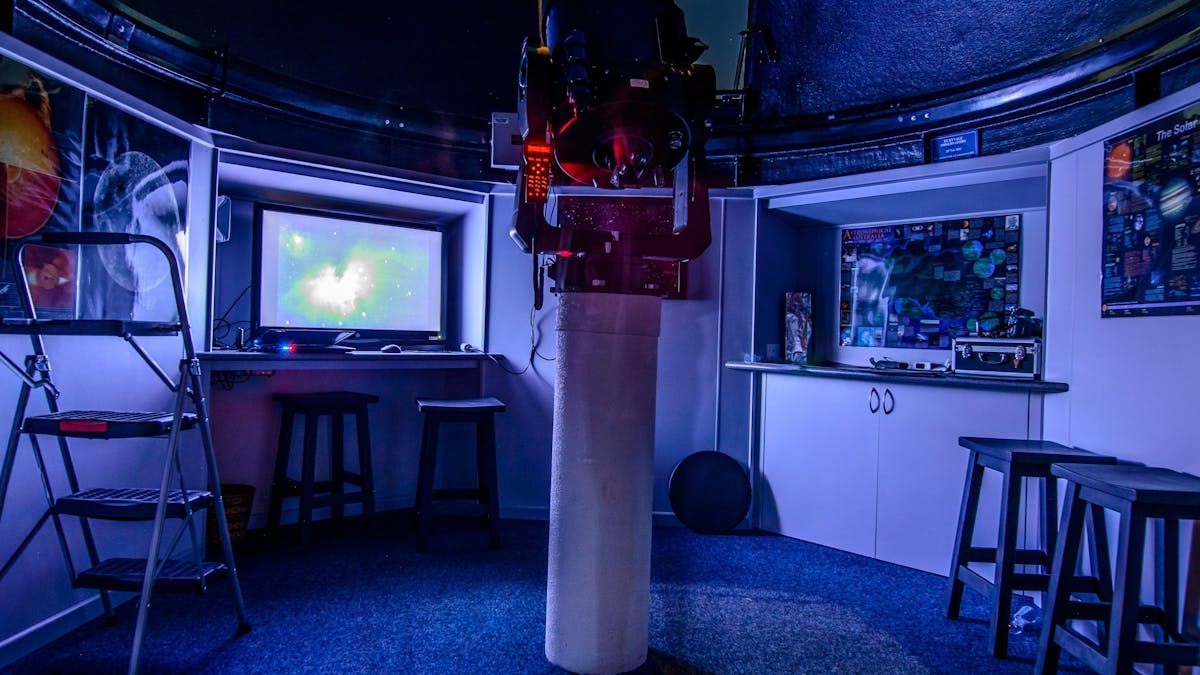 Enjoy an Observatory Tour Enjoy an Observatory Tour