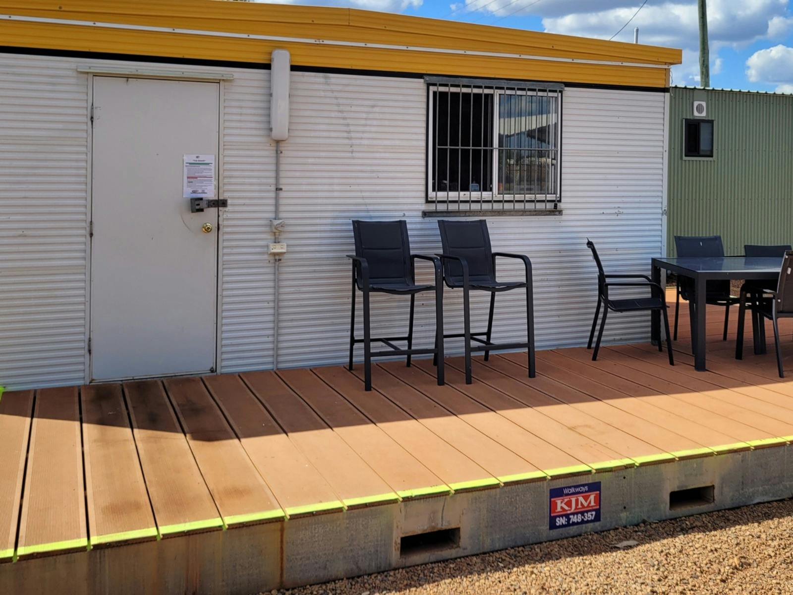 The Swamp - Normanton Airport Accommodation