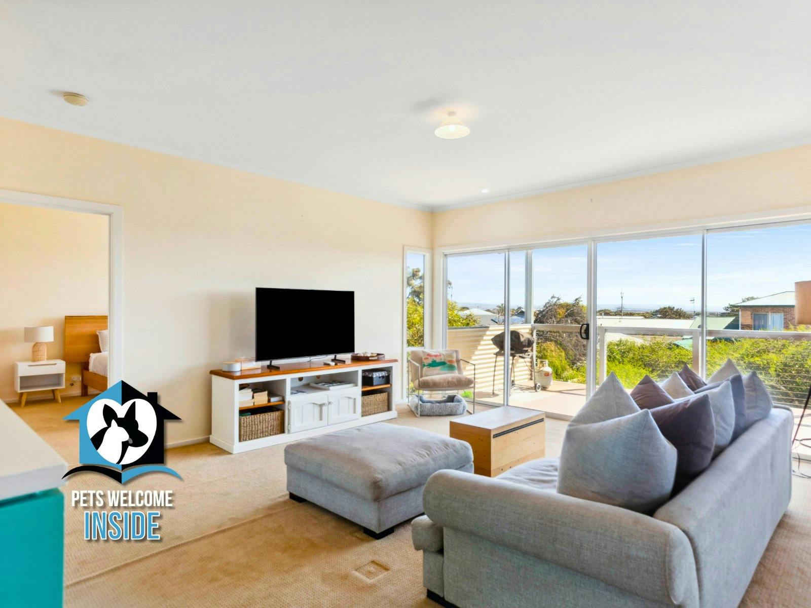 Peaceful Beachside Getaway with Two Living Areas Sleeps Nine