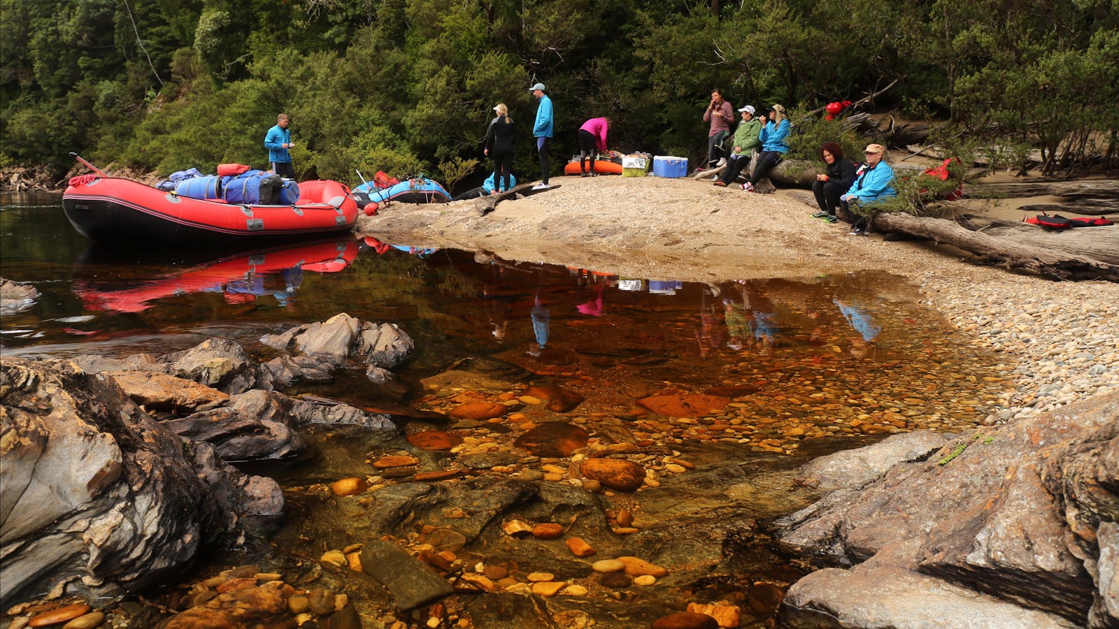 lunch stop along the Franklin River