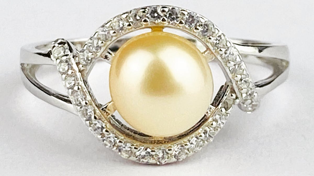 Jewellery is set in 30minute ready to take home