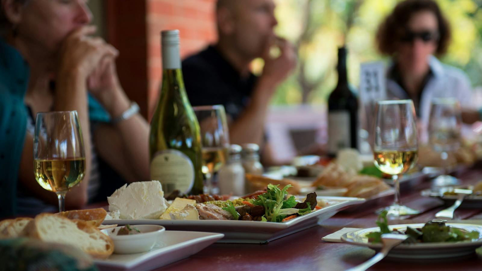 Gourmet treats on the Grand Gourmet cycling tour in North East Victoria