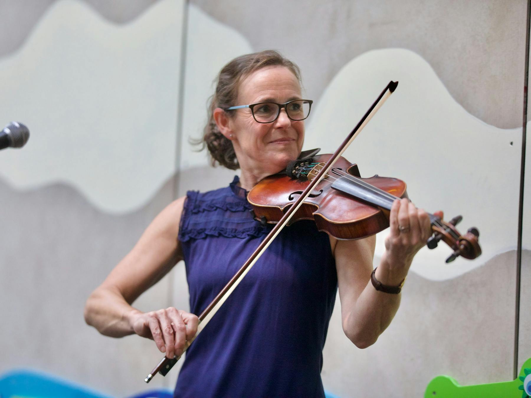 Female violinist on stage