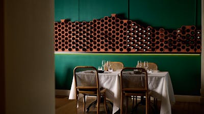 Lanterne Rooms interior