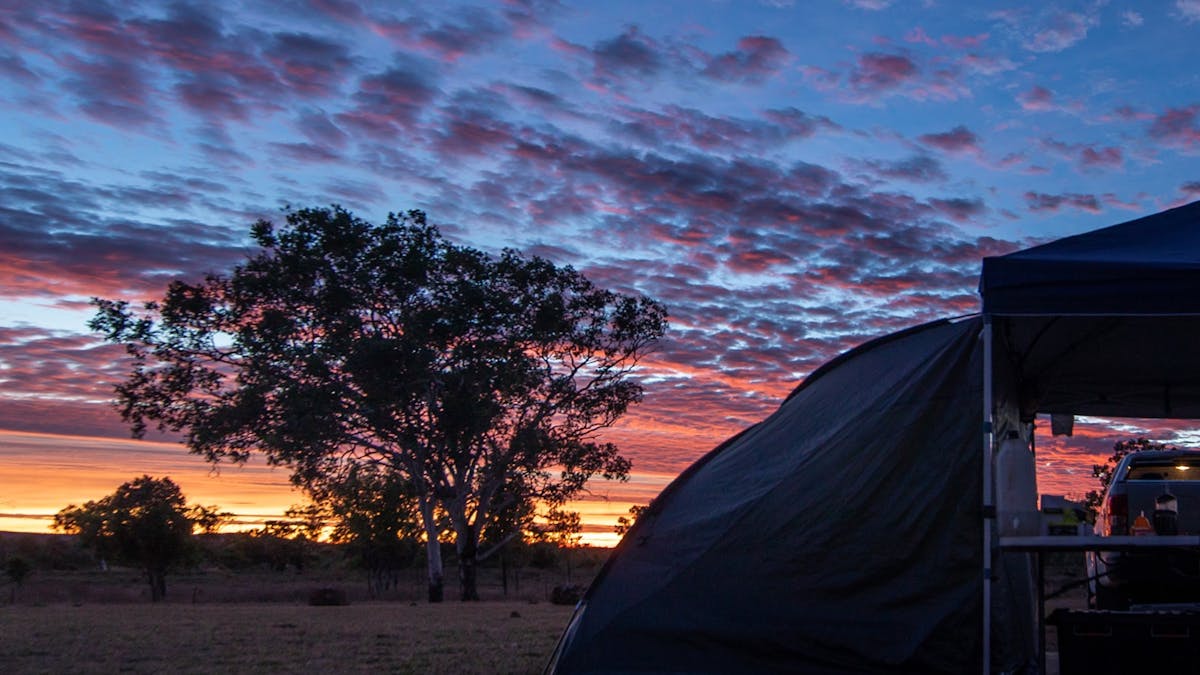 Sunrise at Talaroo Hot Springs campground