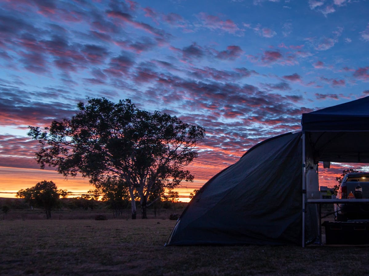 Sunrise at Talaroo Hot Springs campground