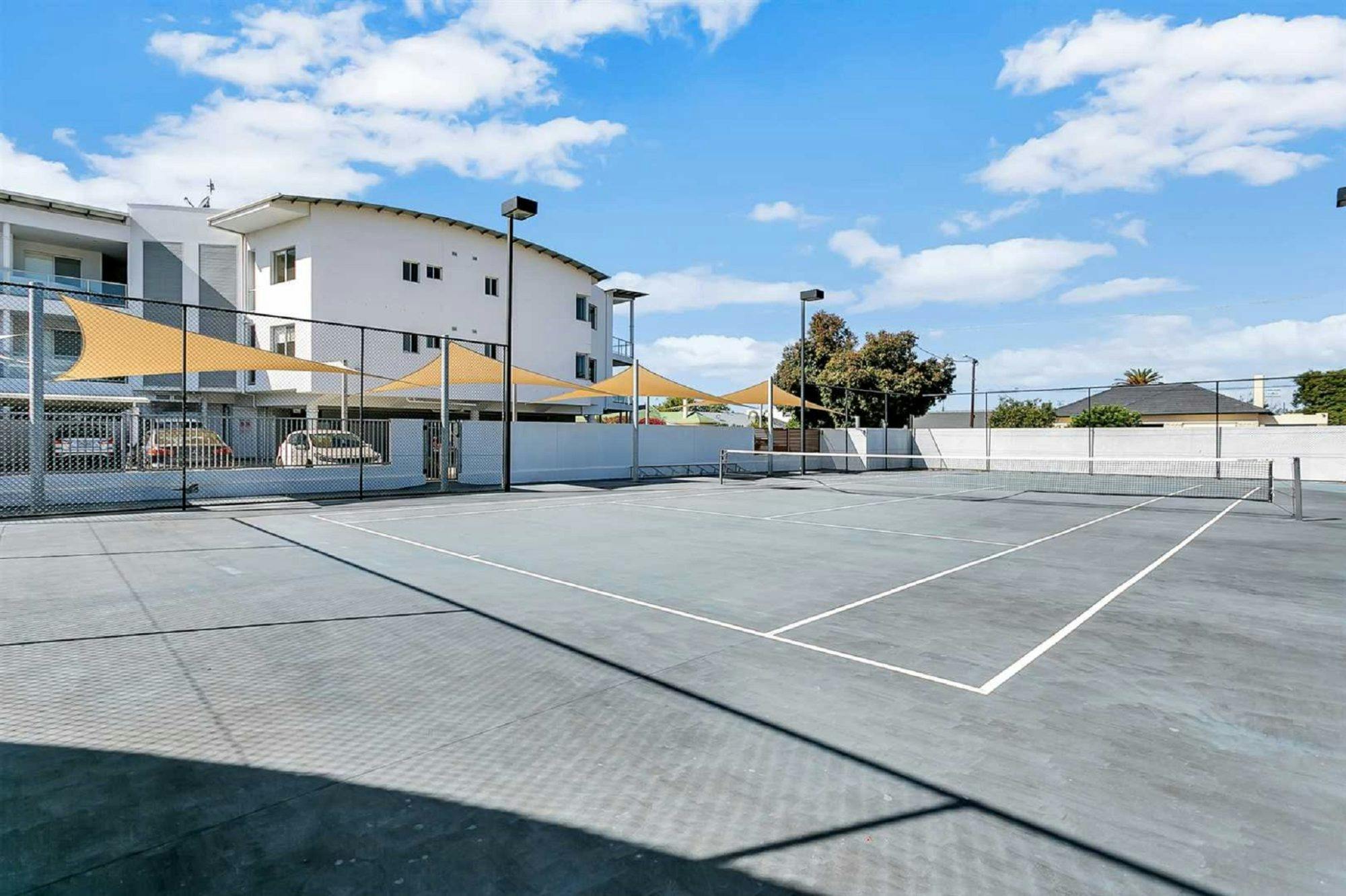 Gallery Resort Style Penthouse 13