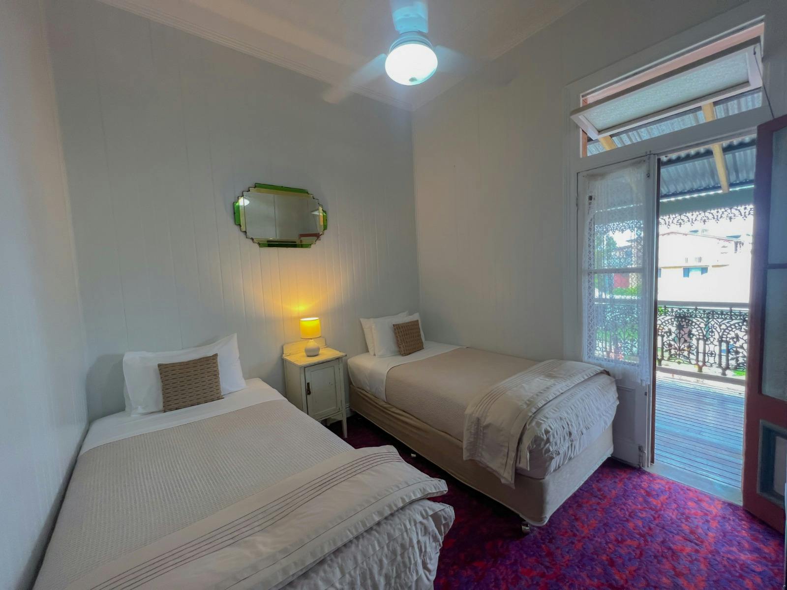 Ulmarra Hotel, Ulmarra NSW -  Twin Room (Shared Bathroom)