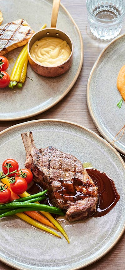 Chifley’s Bar & Grill