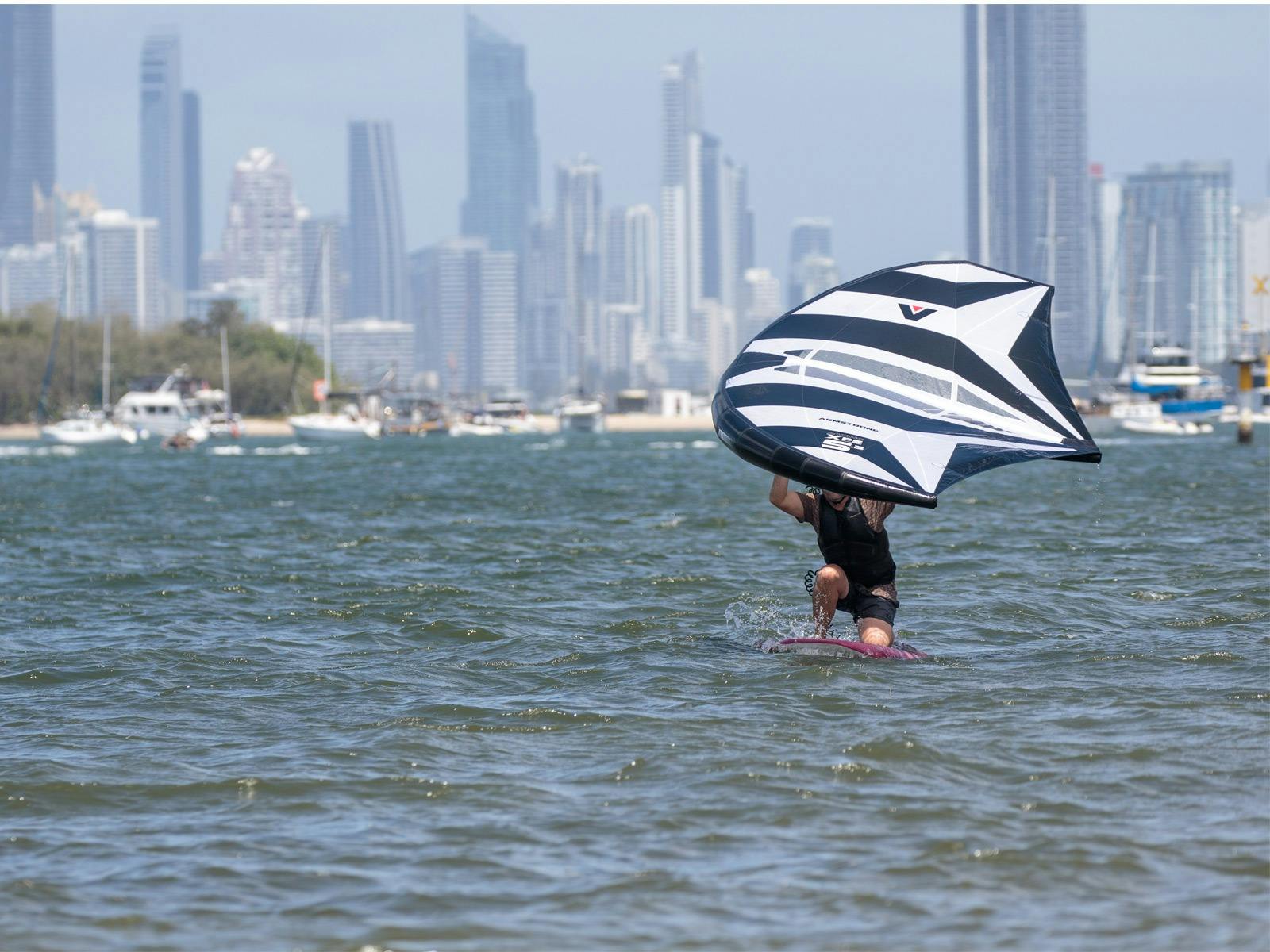 1-on-1 tuition in the GC's best Wingfoil location