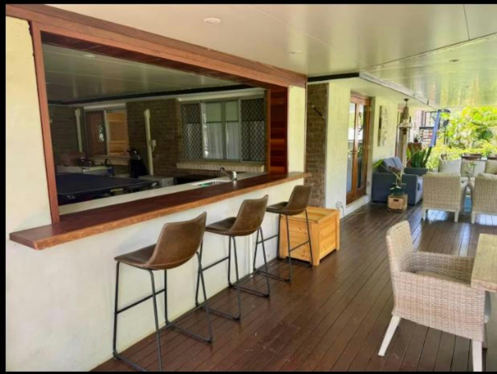 By The Beach Getaways - QLD