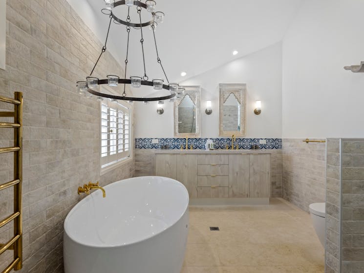 Luxury Family Bathroom with bath, shower and toilet