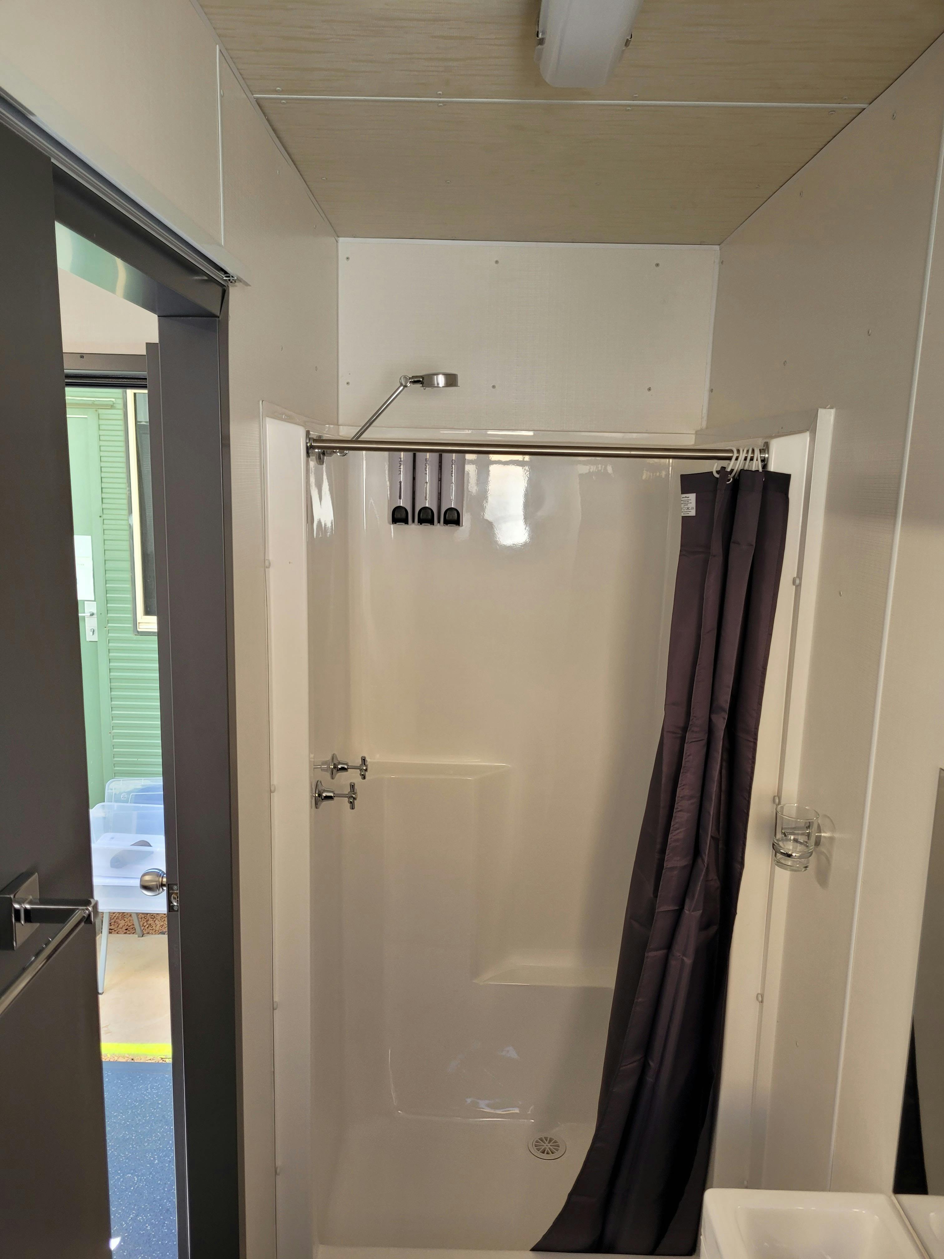 The Swamp - Private Ensuite