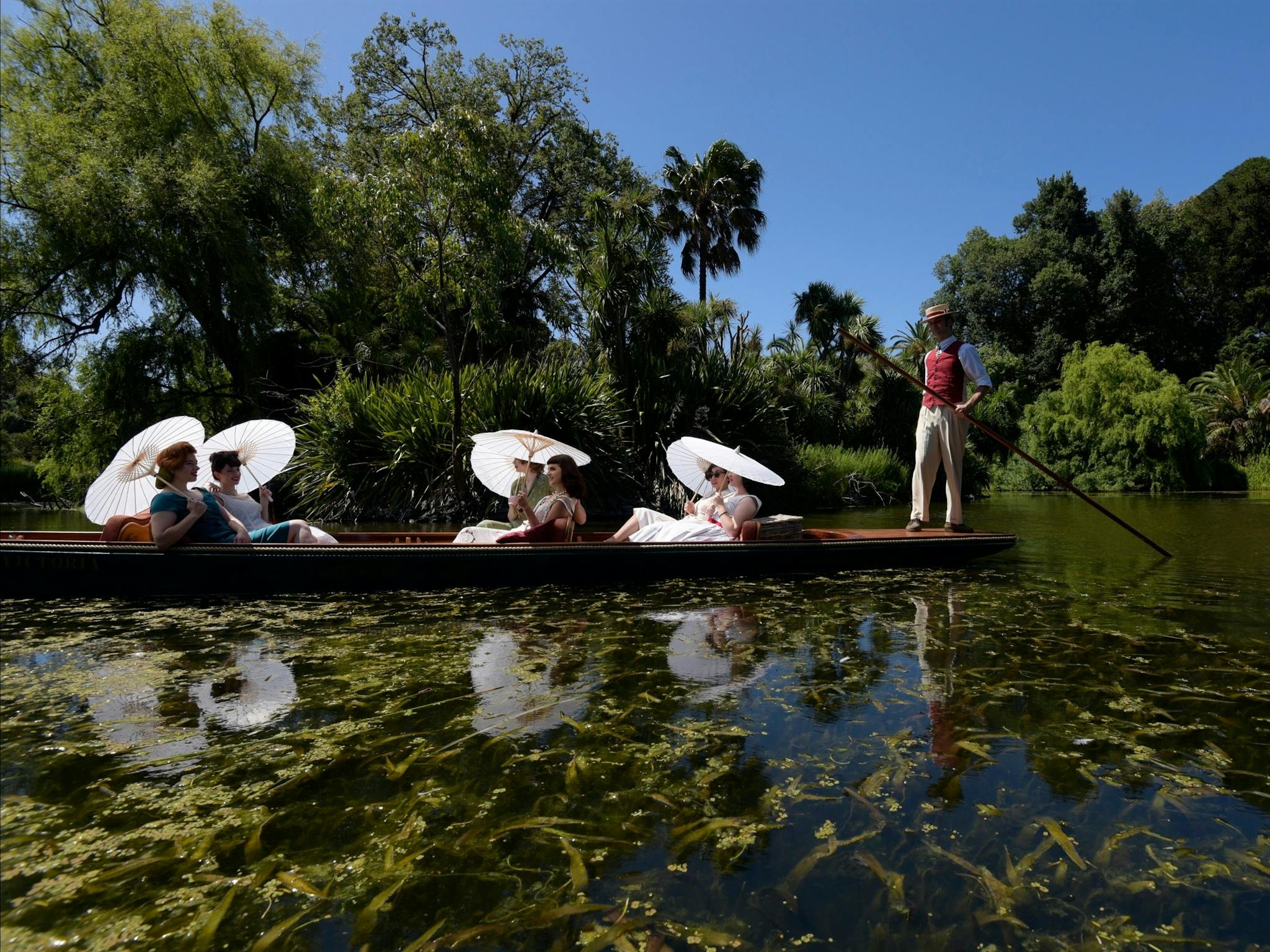 Cruise around the Ornamental Lake