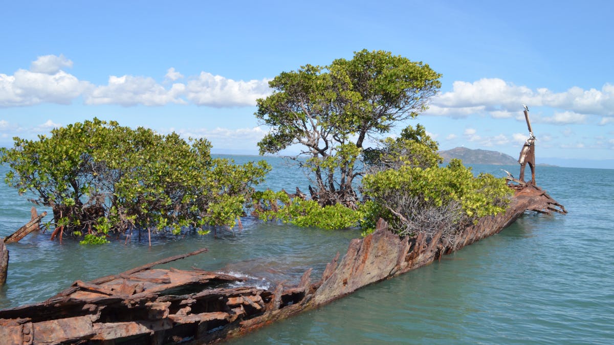 Boat wreck Boat wreck