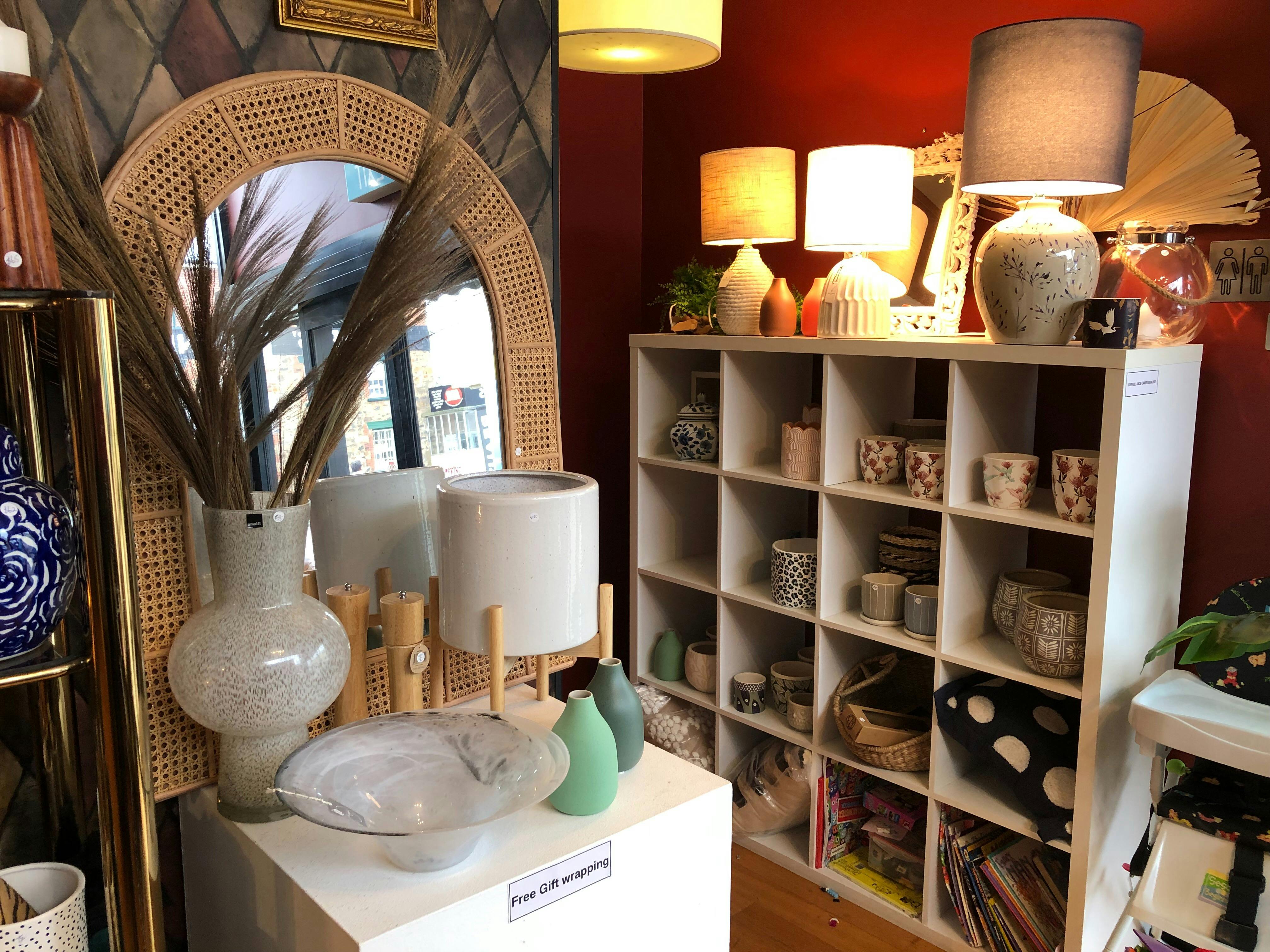 Artifakt Gallery and Cafe