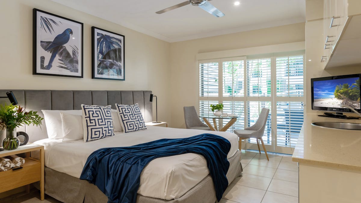 Studio Apartment