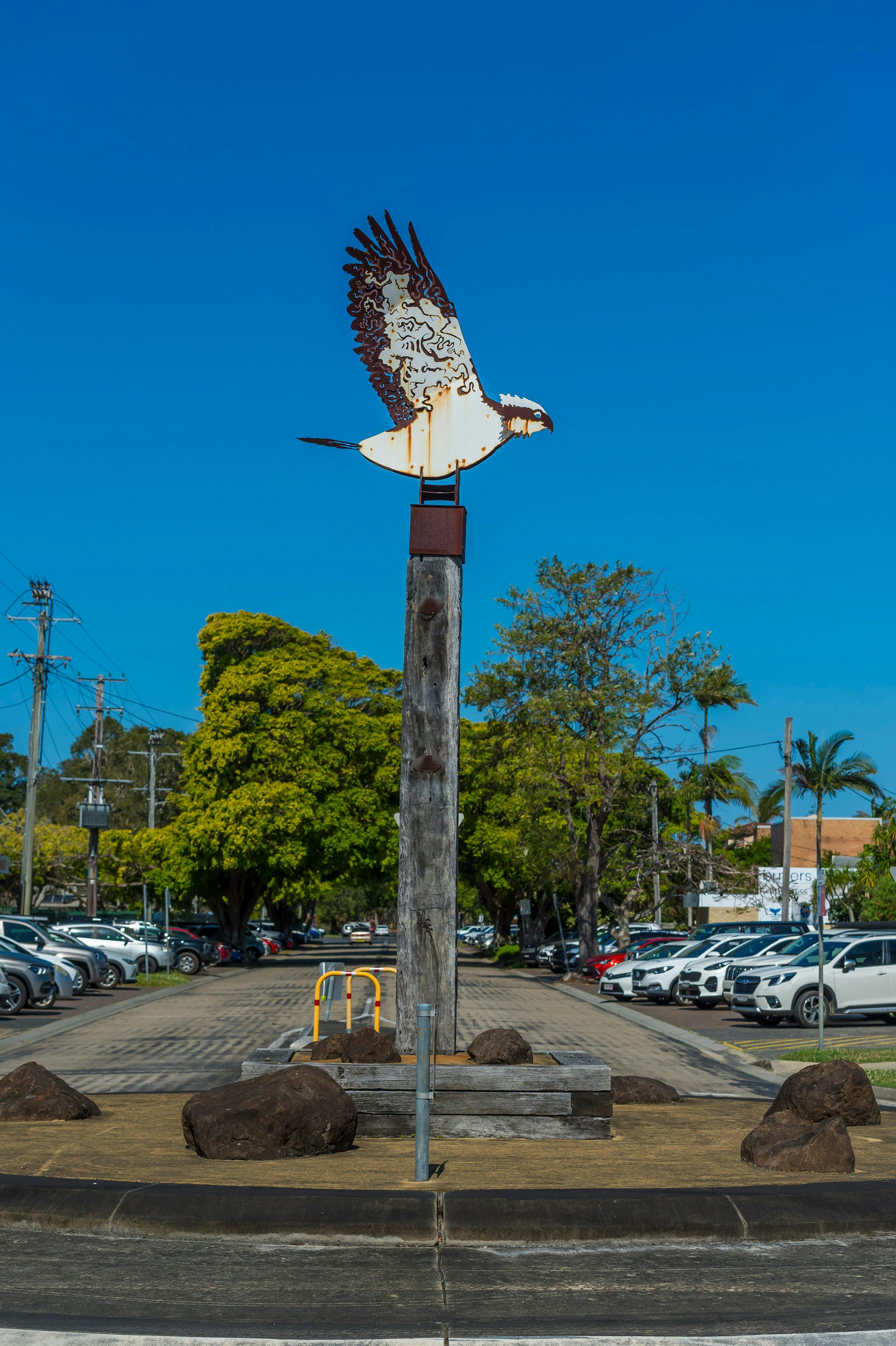 osprey sculpture