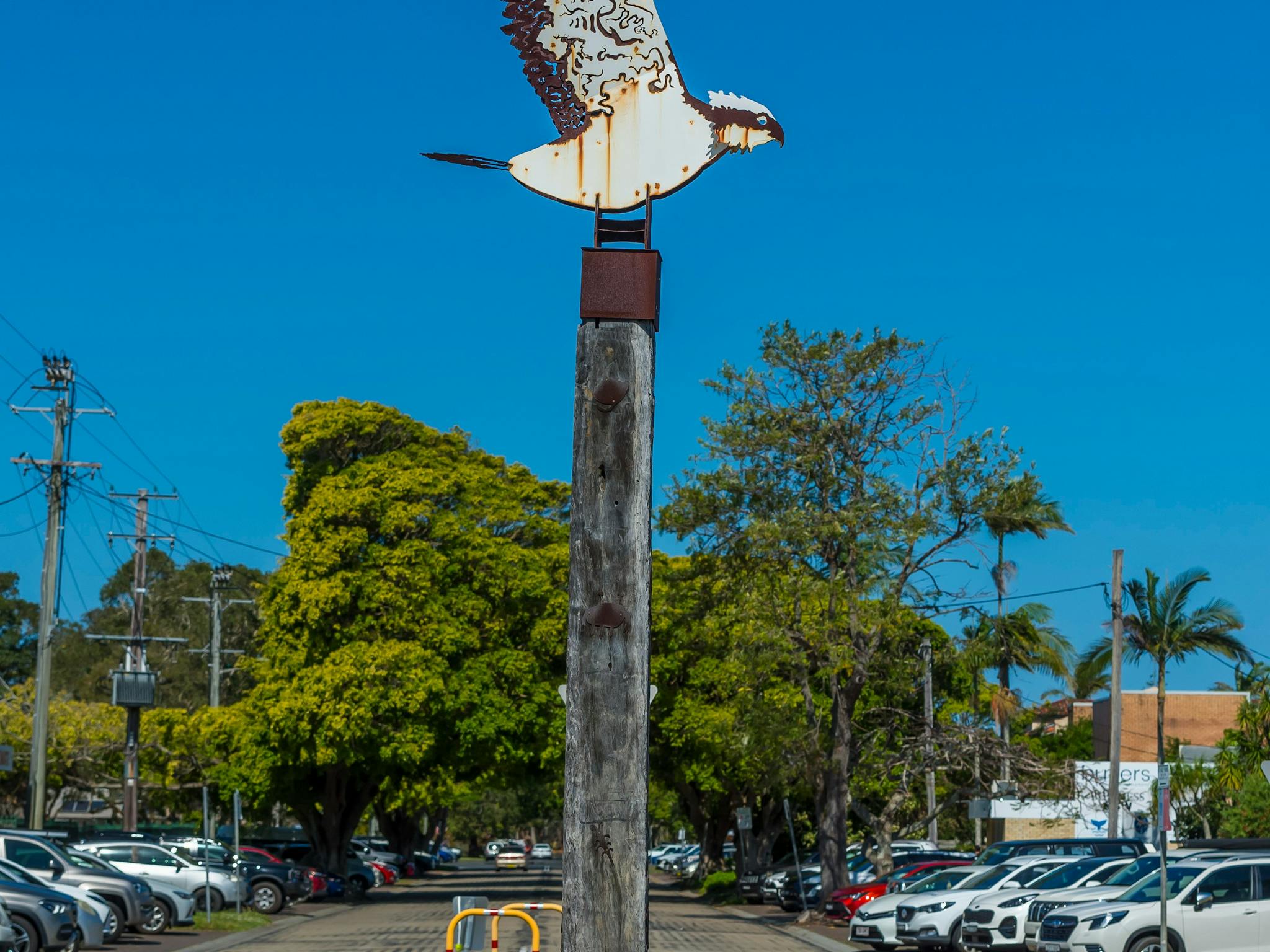 osprey sculpture