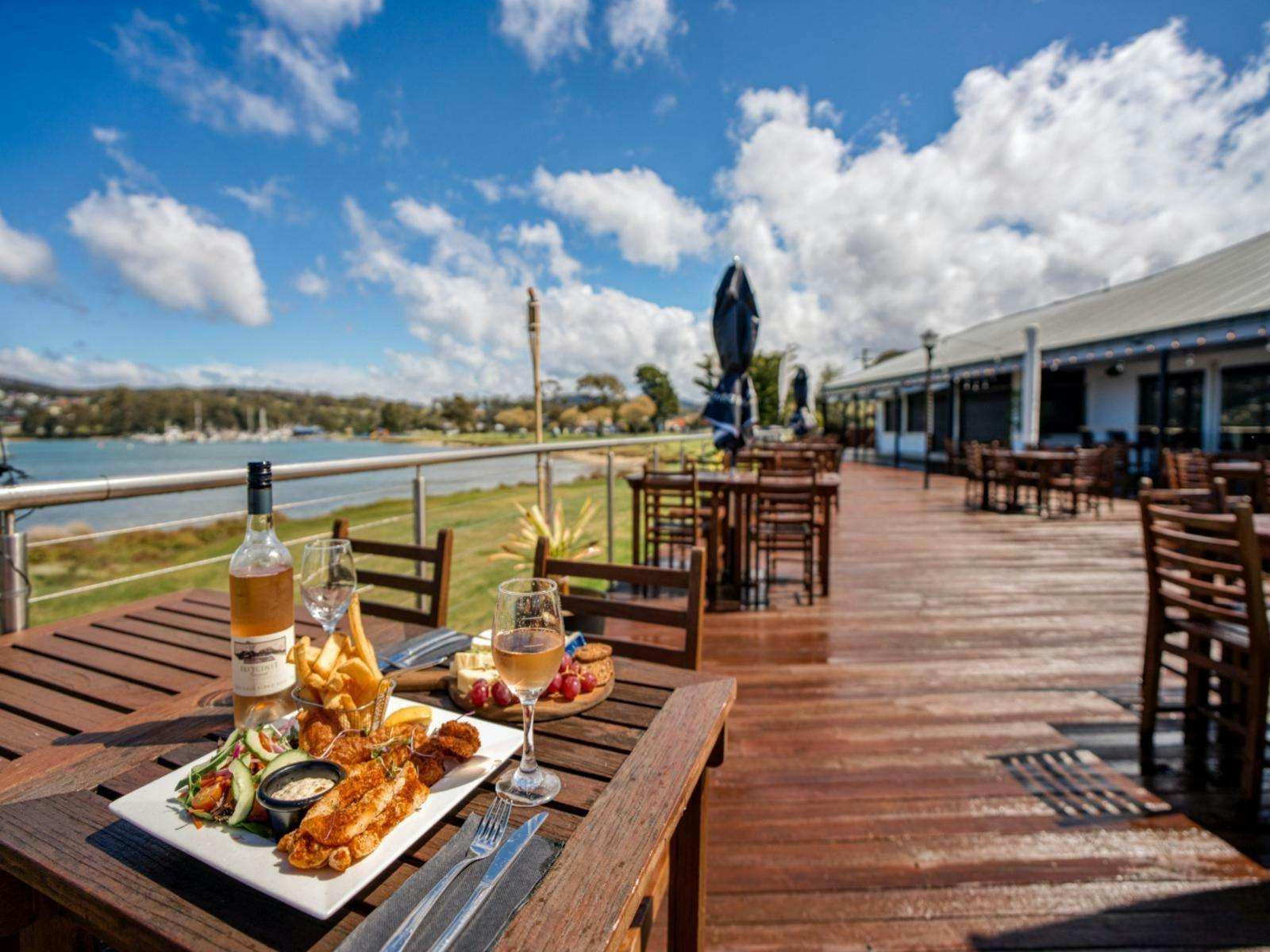 Showcasing local Tasmanian producers and products, and locally sourced wine and beer. Our Bistro men
