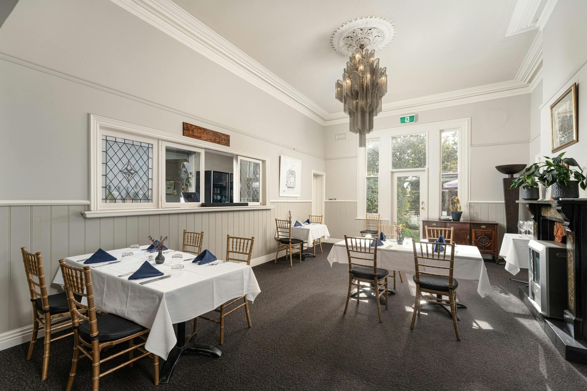 Mothers Day at Vesta x Jigs at Hotel Canberra