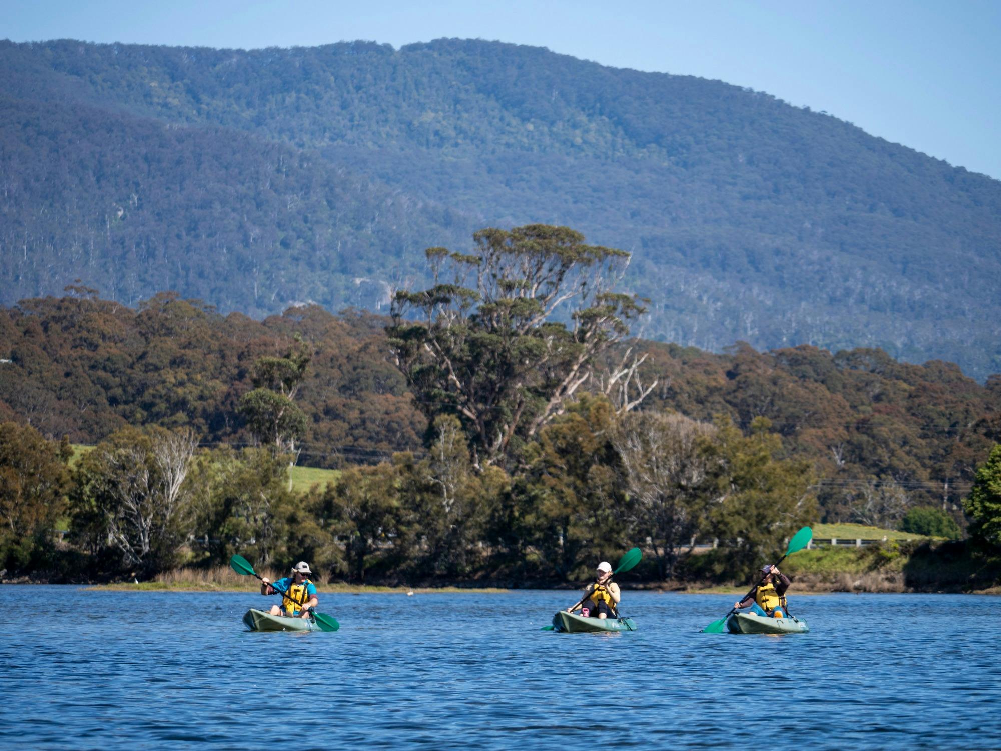 コルーニャ湖でのカヤック