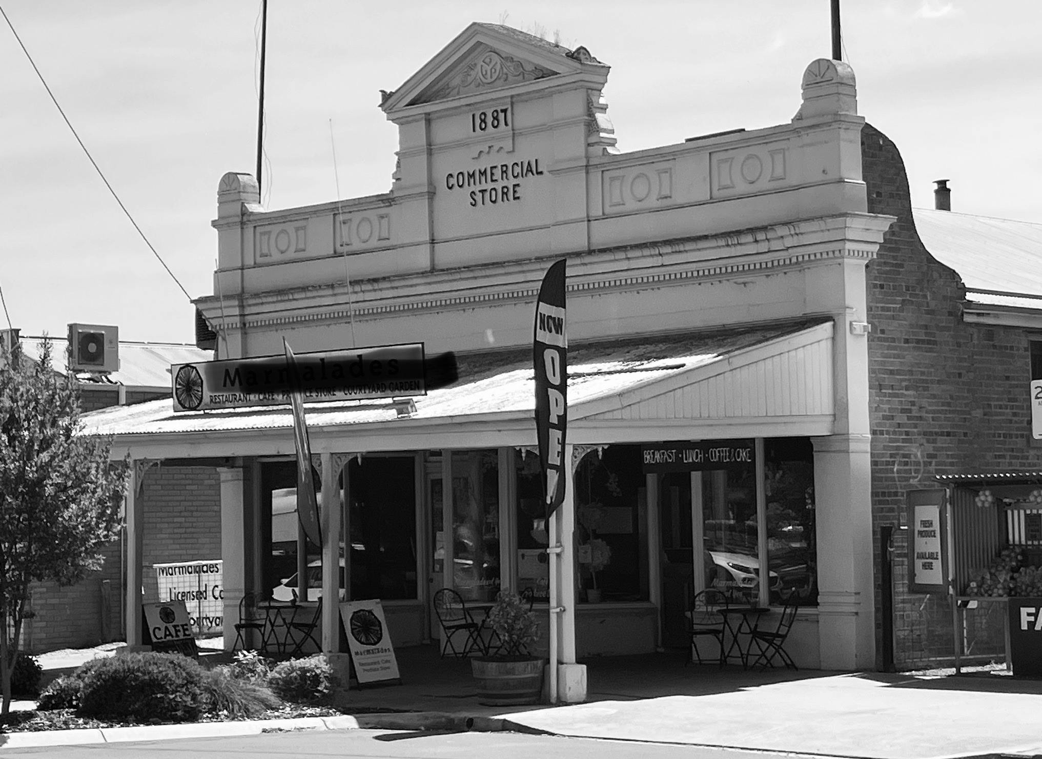 Old Purcells Store, Yea