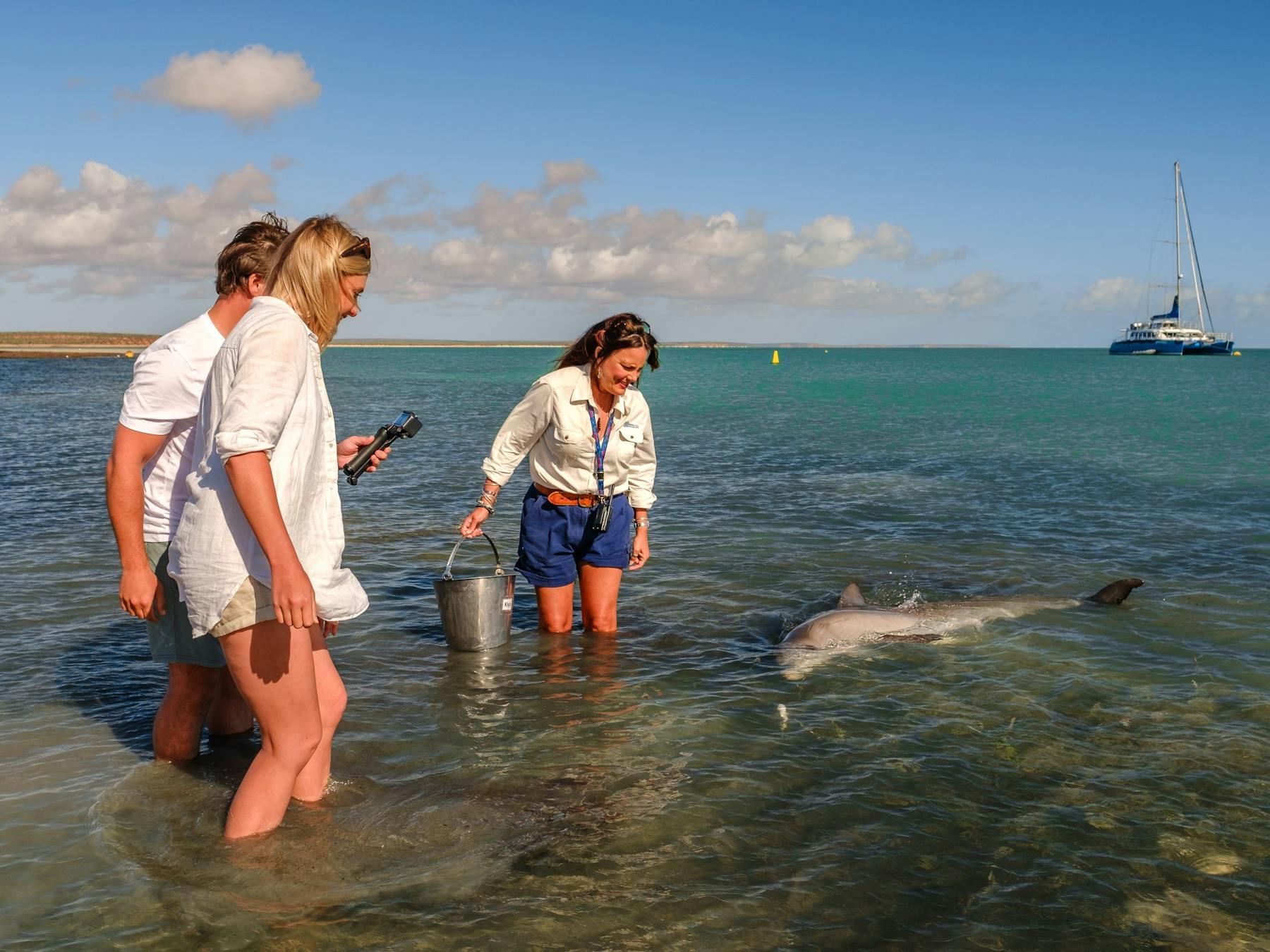 Autopia Tours - Monkey Mia Shark Bay