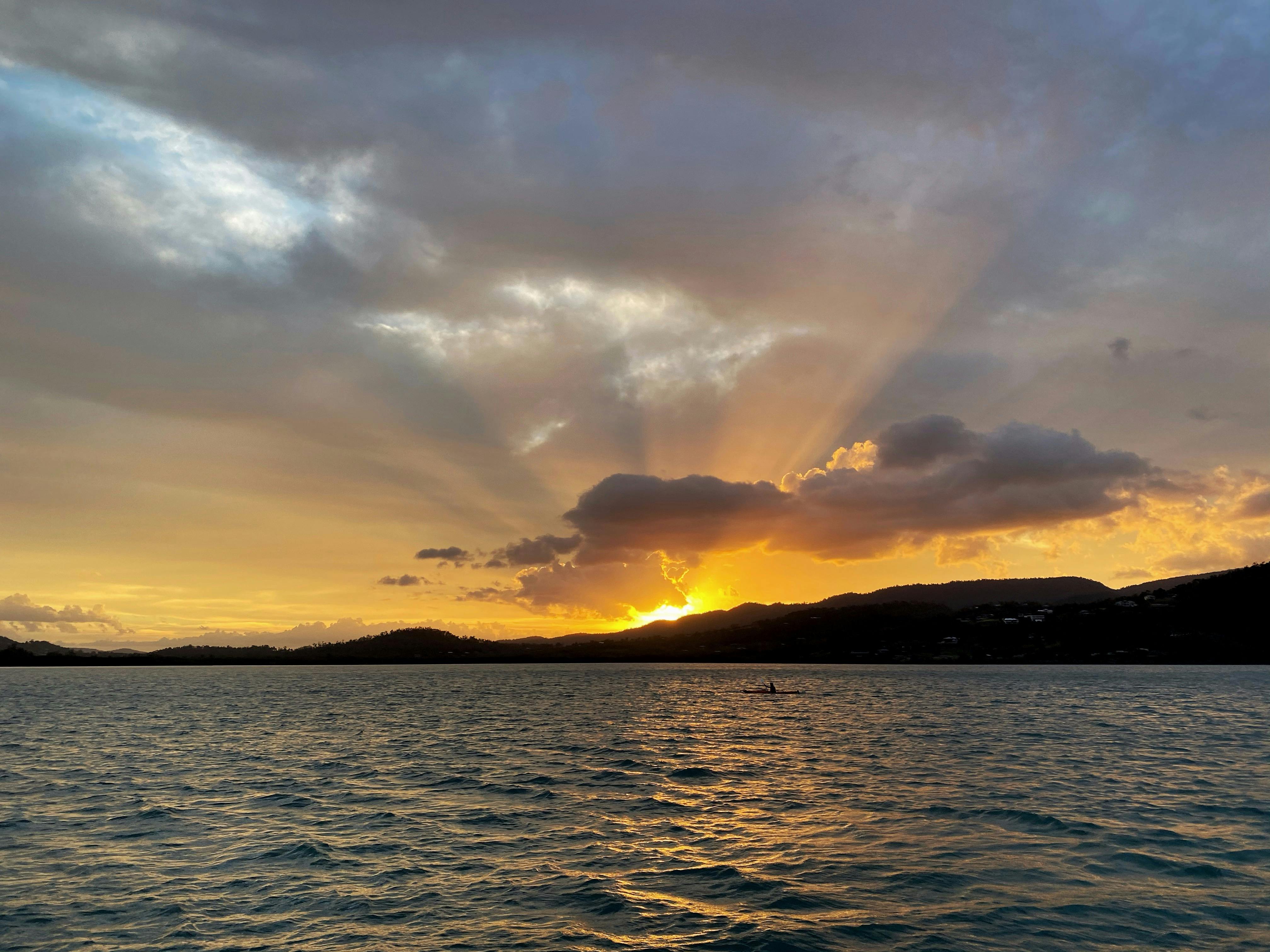 Sundowner Cruises Airlie Beach Whitsunday sunset cruise