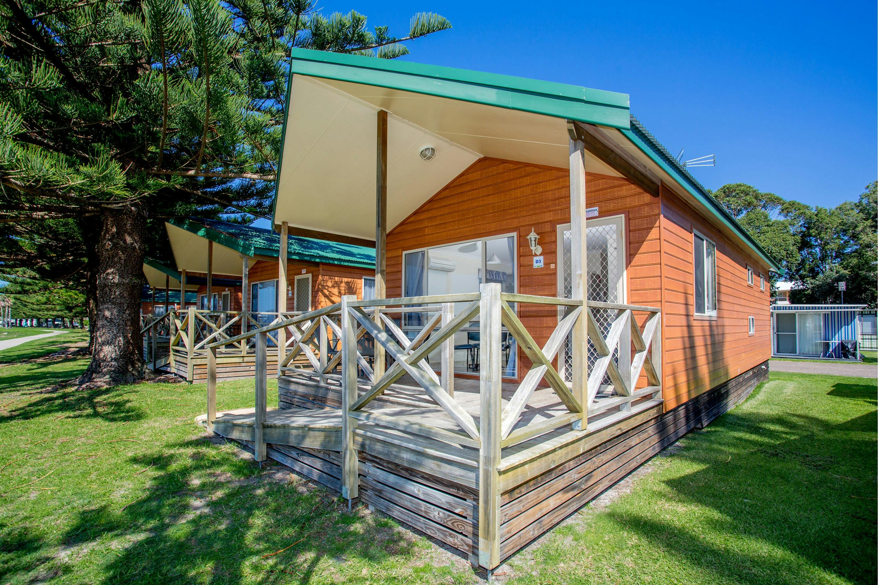 Deluxe Waterfront Unit and Deluxe Spa