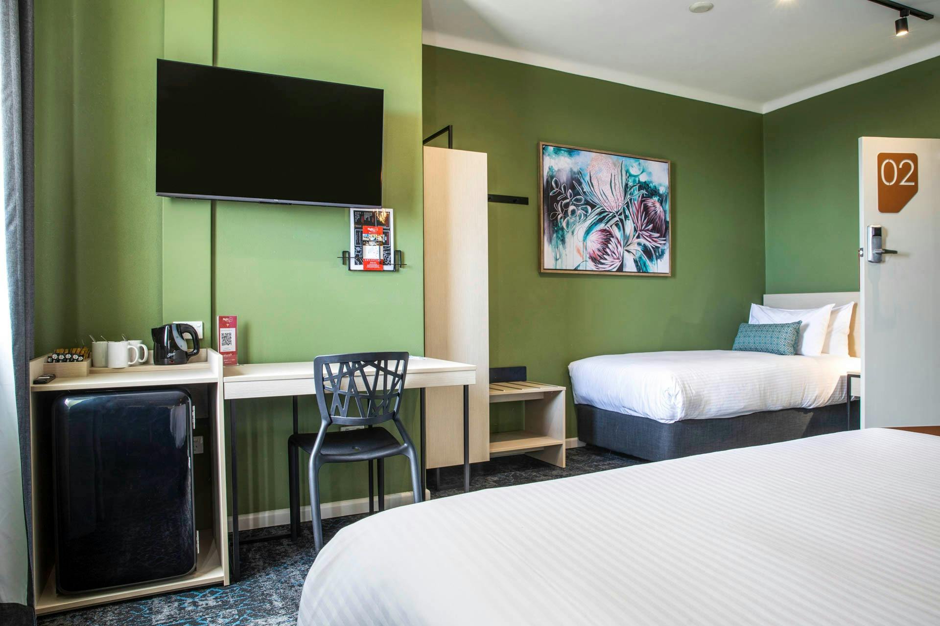 Studio Queen and Single