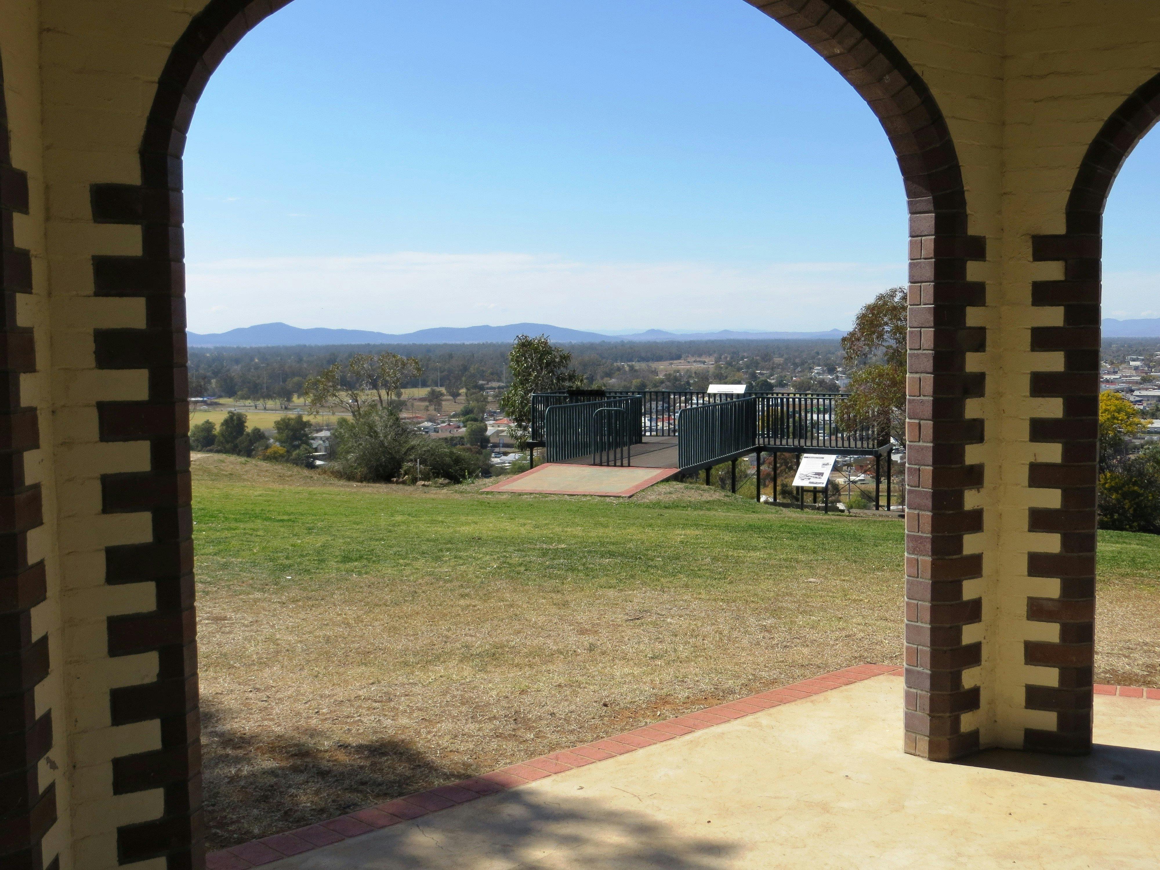 Pensioners Hill - View from the Rotunda looking East over the viewing platform