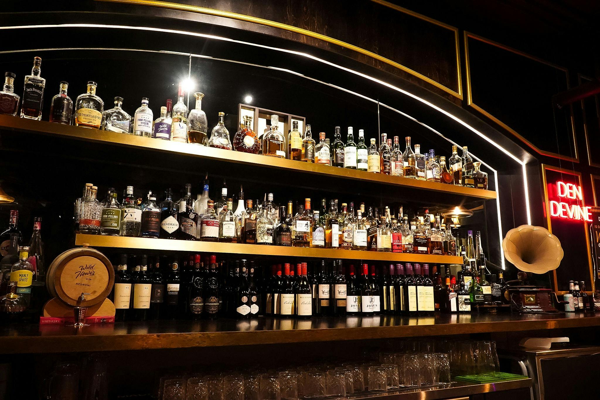 Unleash your taste buds with an impressive selection of beers, wines, spirits, and cocktails!