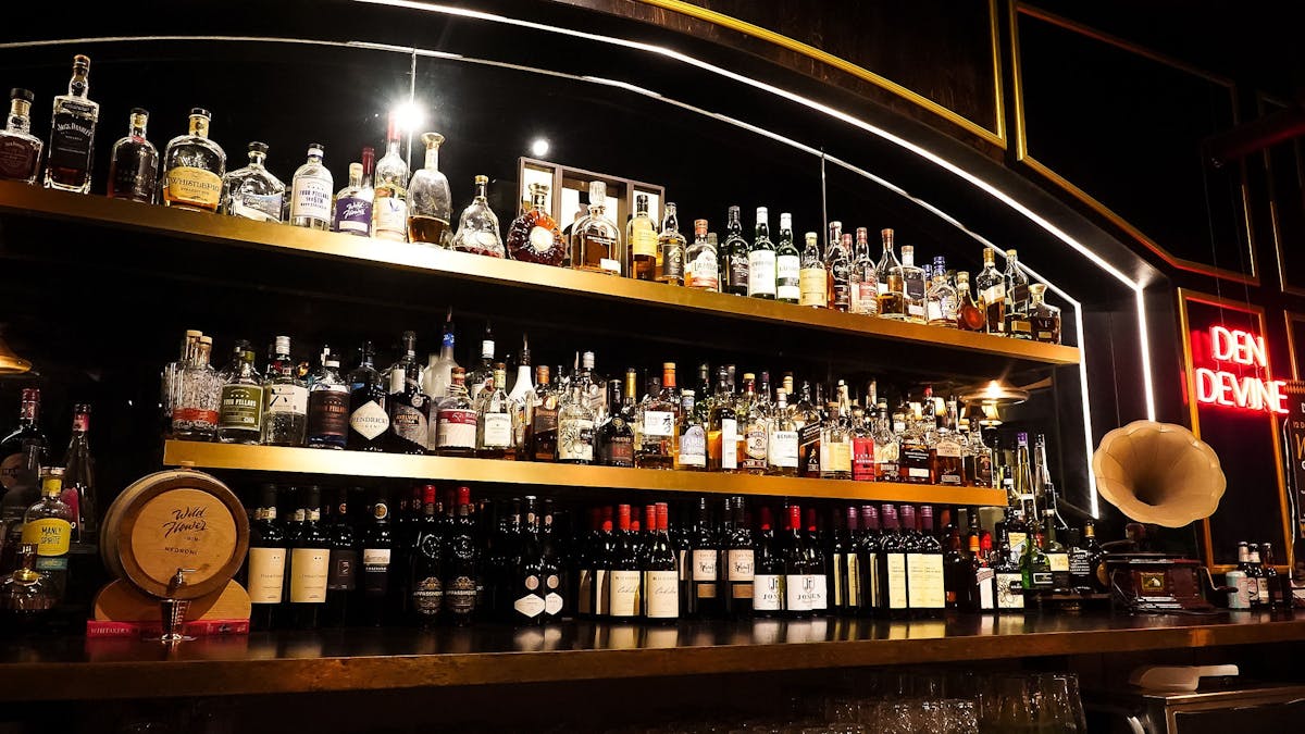 Unleash your taste buds with an impressive selection of beers, wines, spirits, and cocktails!