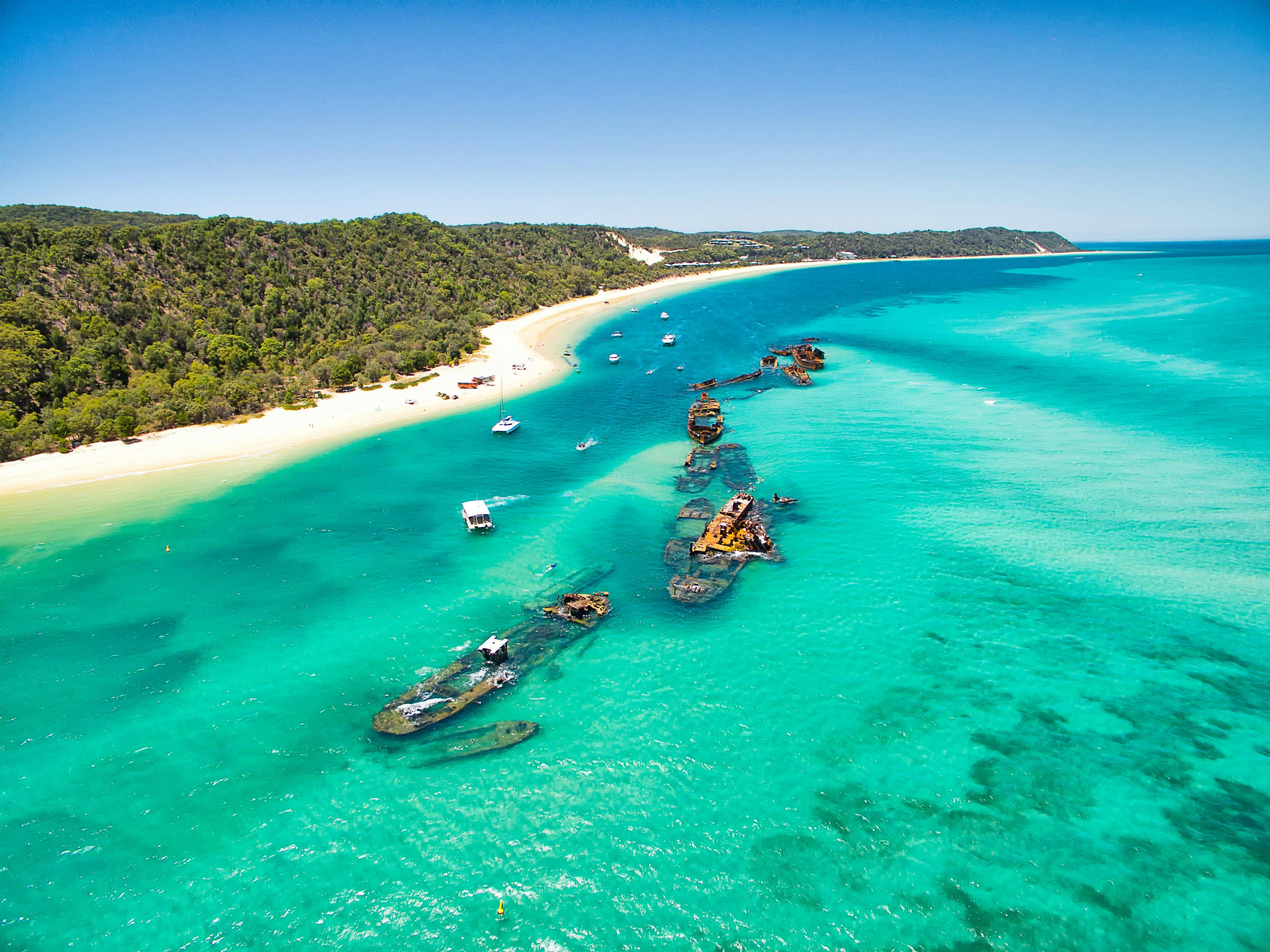Sovereign Lady Charters - Tangalooma Wrecks
